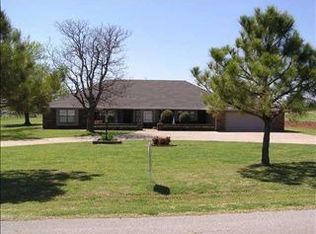 7401 N Frisco Rd, Yukon, OK 73099