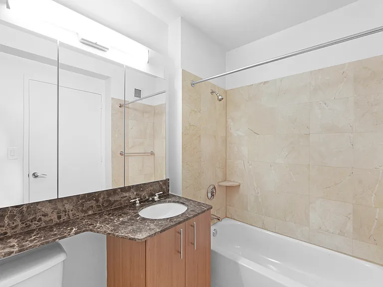 408 E 92nd St #28A — Photo 12