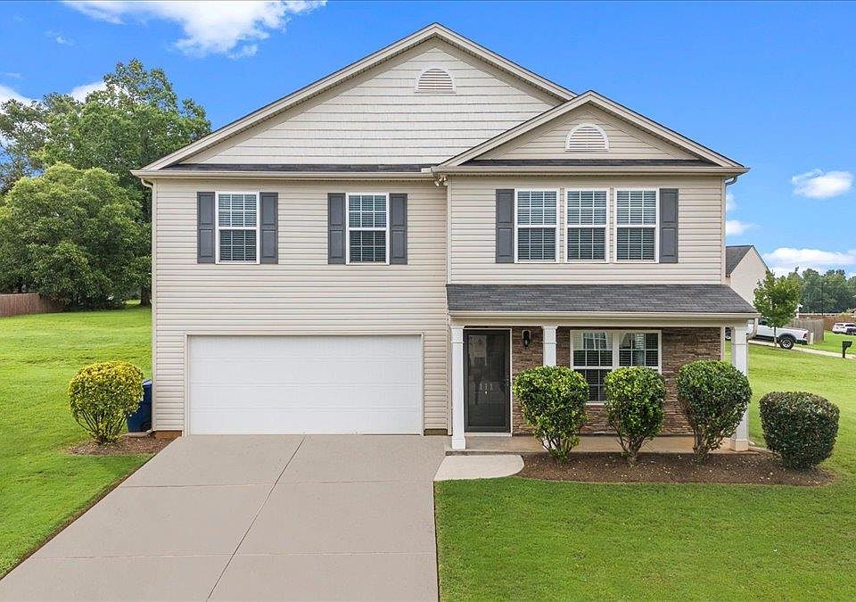 1st image of 111 Hickory Knob Ln