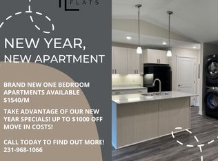 3203 Coho Dr #2, Traverse City, MI 49686