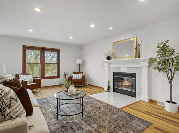843 Hemlock Dr, Verona, WI 53593