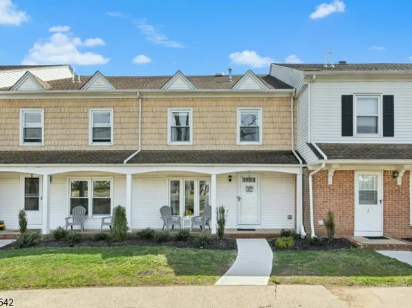 6 Maddaket, Scotch Plains Twp., NJ 07076