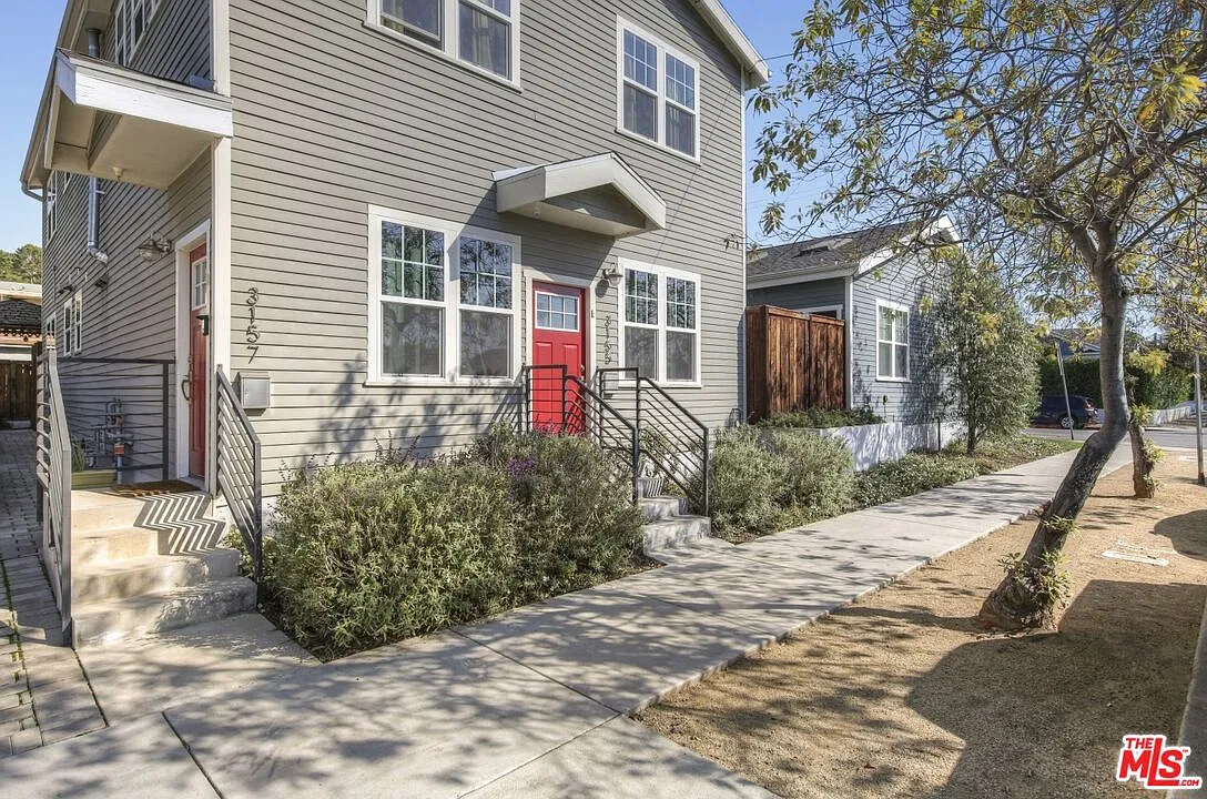 3 bed, 2.0 bath, $3,200 — Photo 1