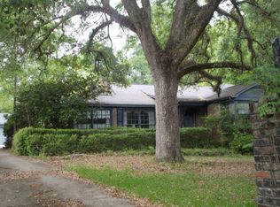 3716 Old Shell Rd, Mobile, AL 36608