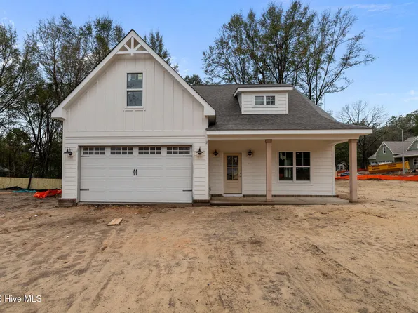 220 Telluride Court, Aberdeen, NC 28315