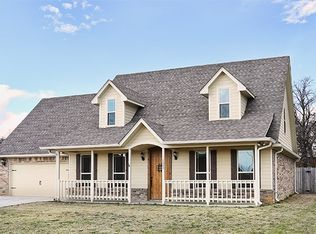 1003 Stone Creek Dr, Ardmore, OK 73401