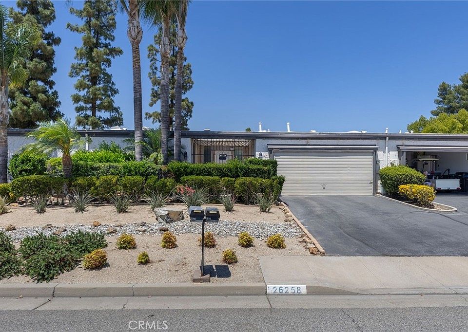 1st image of 26258 Birkdale Rd
