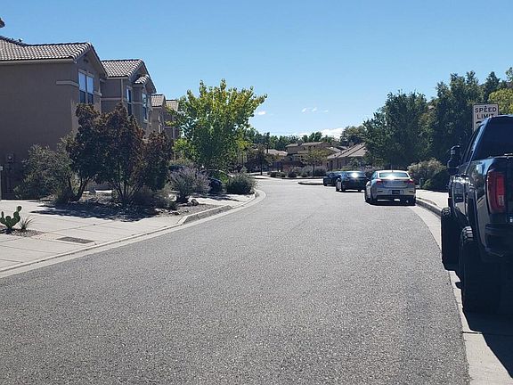 4th image of 10836 Fort Point Ln NE