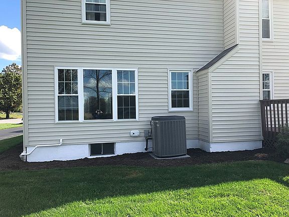 5th image of 37 Autumnwood Dr