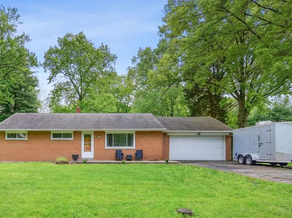 1141 Old Oaks Dr, Amelia, OH 45102