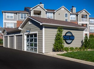 3914 Lake Clearwater Pl #128, Indianapolis, IN