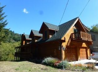 581 Beach Rd, Whitethorn, CA 95589