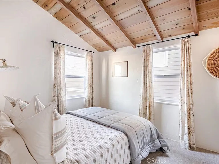 135 Turquoise Ave — Photo 9