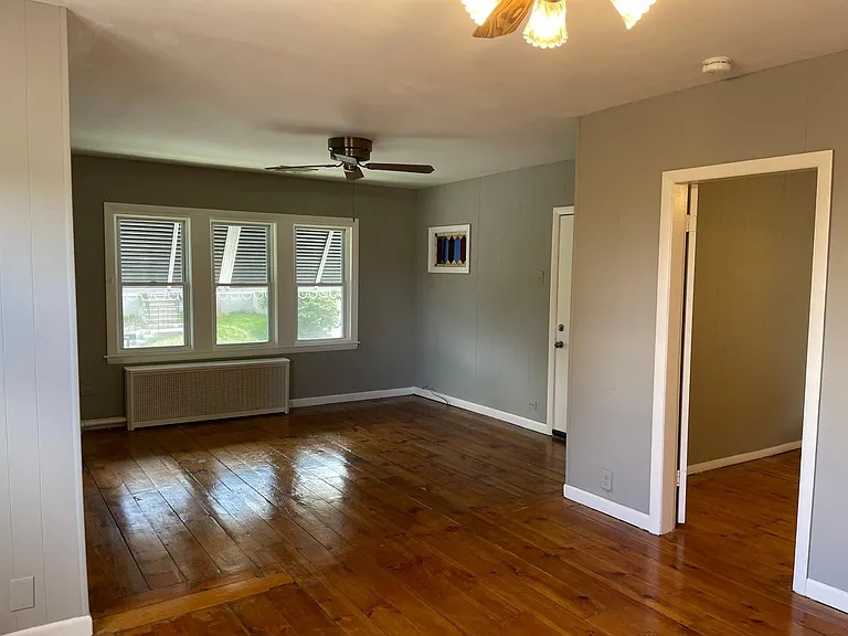 223 Norfolk St #2 — Photo 9