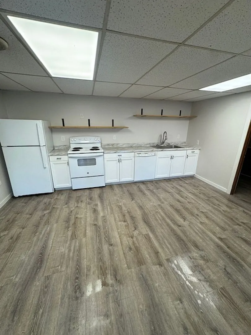 73 Shaw St - JNJ Investments — Photo 3