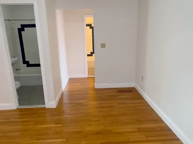 41 Egremont Rd #6 — Photo 12