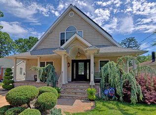 74 Smith St, Howell, NJ 07731