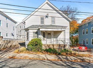 210 Tecumseh St, Fall River, MA 02721