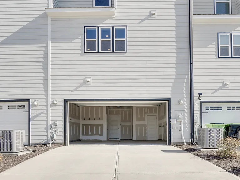 2127 Big Falls Dr — Photo 38