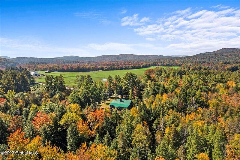 5th image of 3814 E Schroon River Road