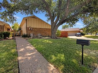 16350 Lauder Ln, Dallas, TX 75248