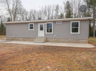 11154 Spreeman Rd, Suring, WI 54174