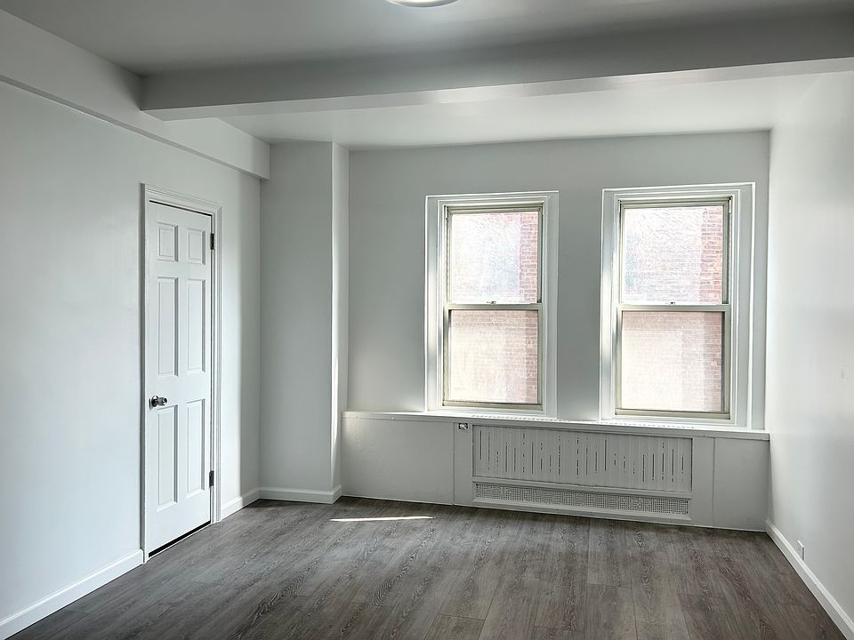 1st image of 310 Riverside Dr APT 1102
