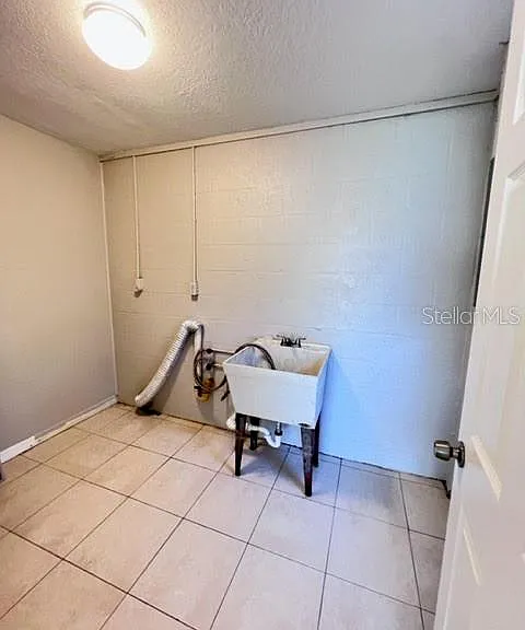 424 Vannell St — Photo 22