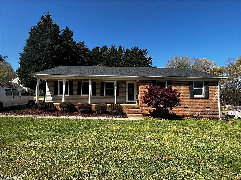 1st image of 5801 Chinaberry Pl