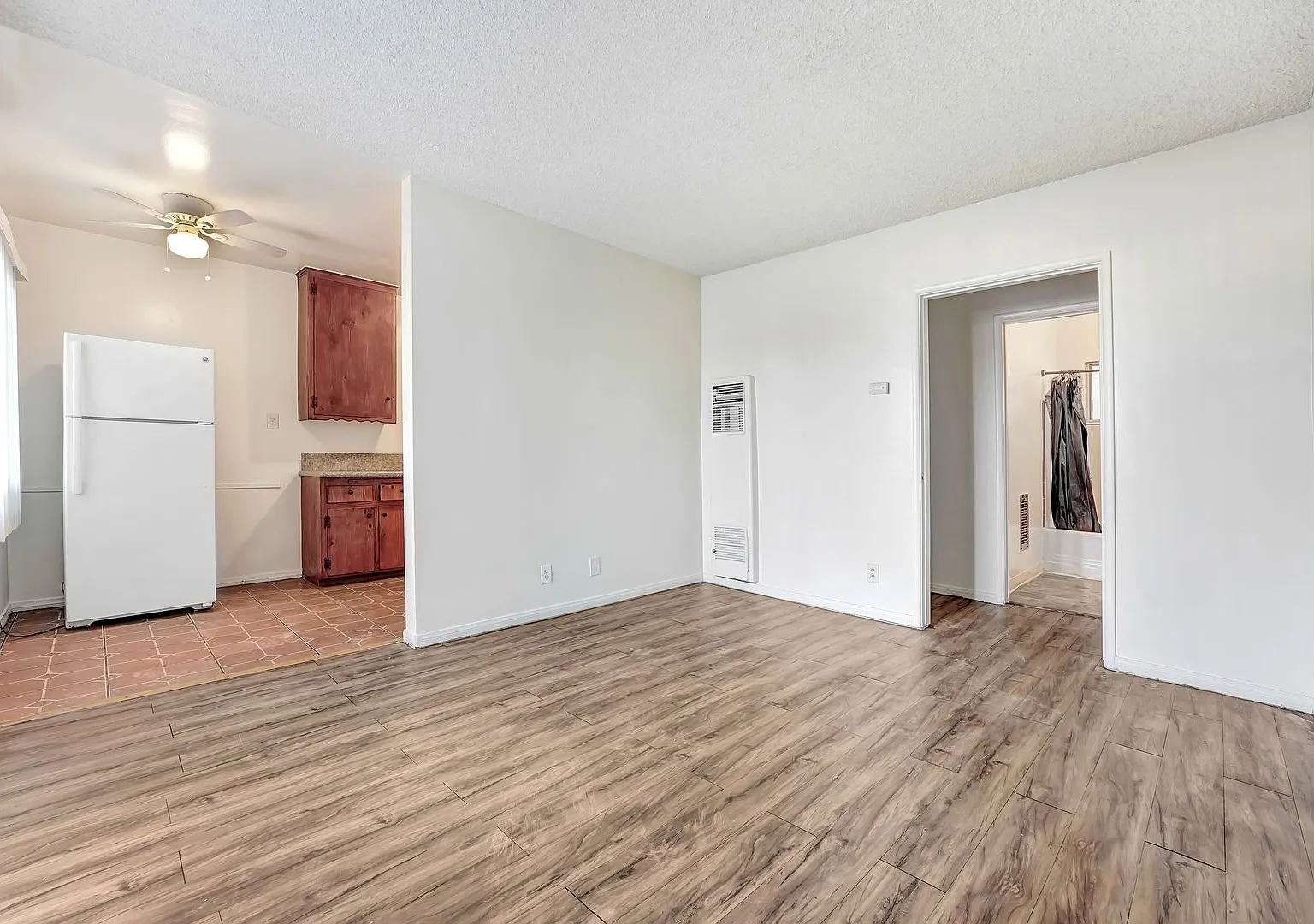 8451 S. Normandie Ave — Photo 1