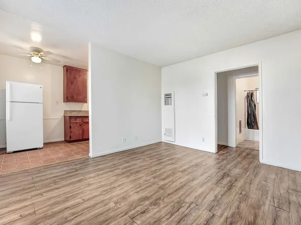 8451 S. Normandie Ave, 8451 S Normandie Ave APT 3, Los Angeles, CA 90044