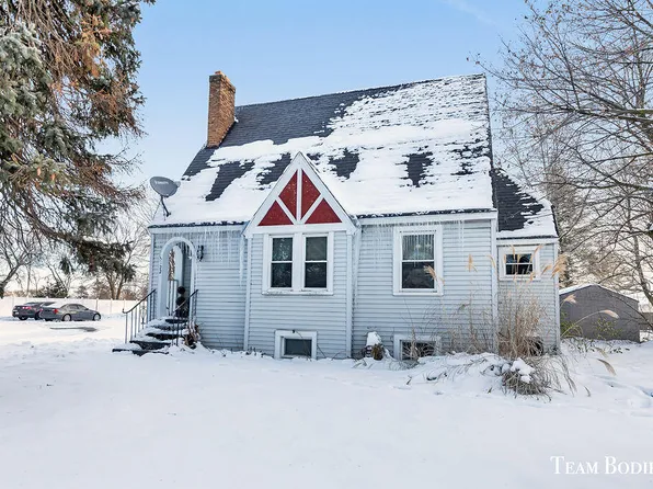 3122 Fuller Ave NE, Grand Rapids, MI 49505