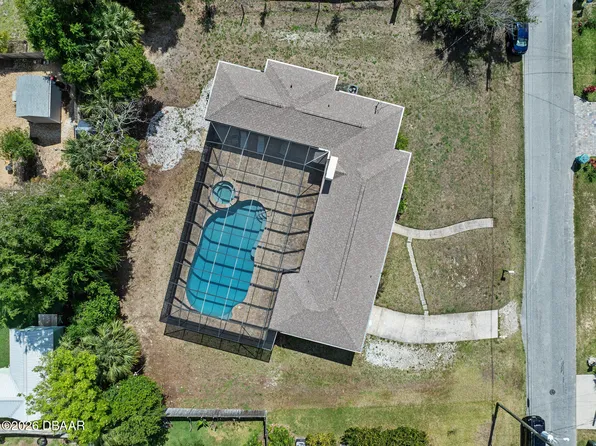 307 Manhattan Ave, Daytona Beach, FL 32118
