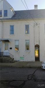 343 Cherry St, East Greenville, PA, 18041