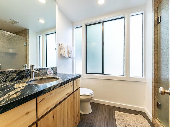 5th image of 1877 N Lake Blvd #49