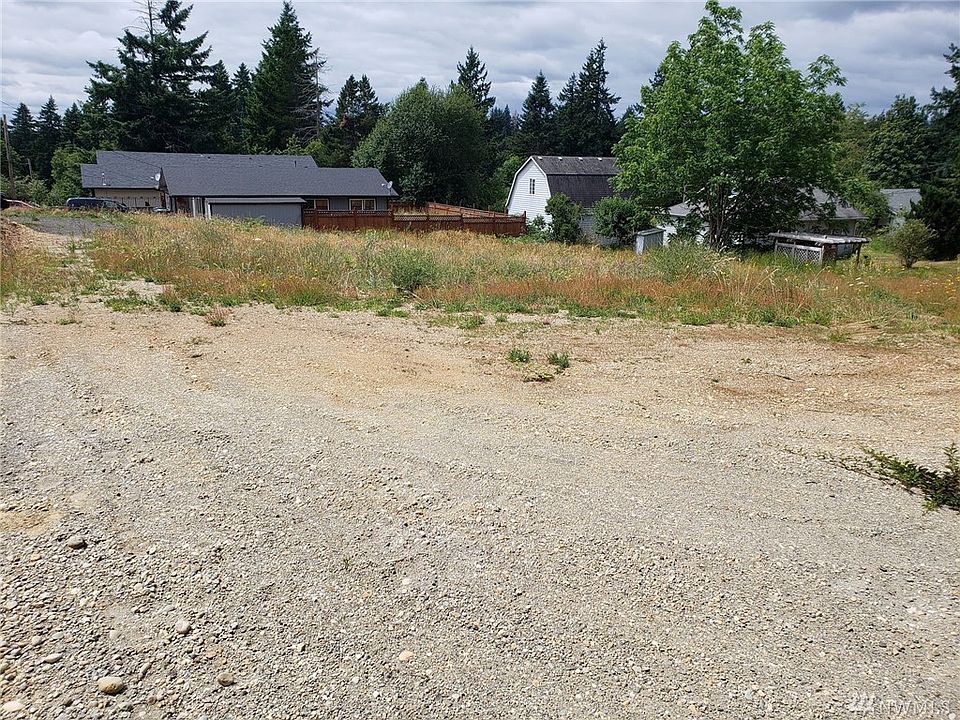 2nd image of 340 Fir St