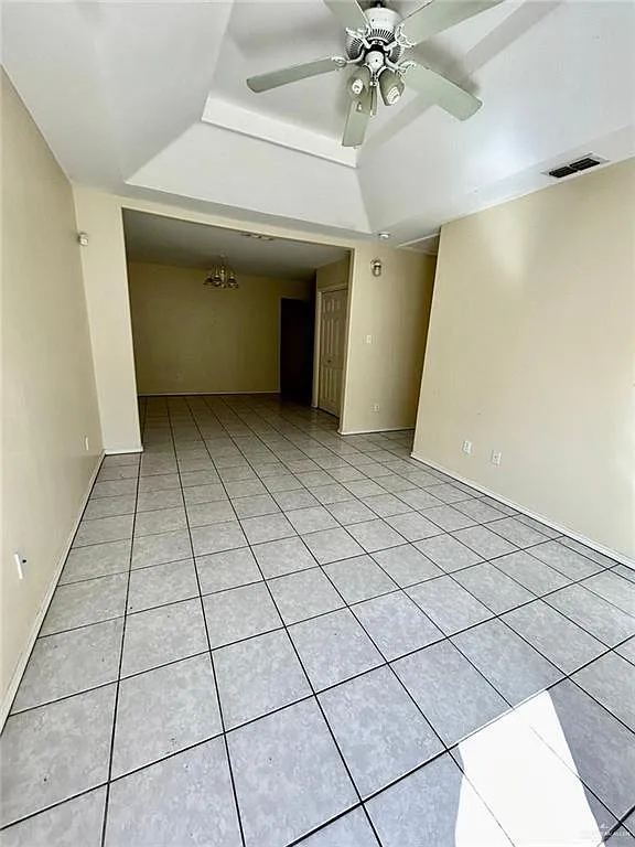2 bed, 2.0 bath, 898 sqft, $830 — Photo 3