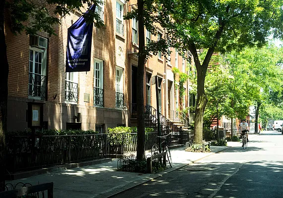 Rented by Corcoran | media 22