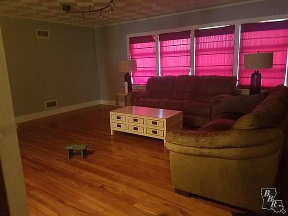 5th image of 161 Verret St