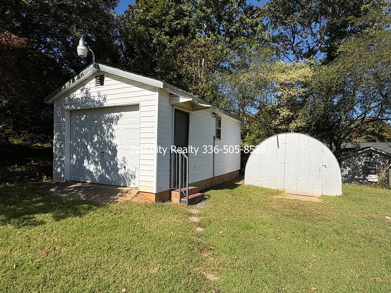 3 bed, 1.5 bath, 1200 sqft, $1,450 — Photo 2