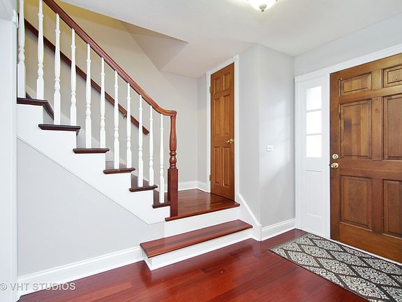 2nd image of 2623 N Brighton Pl