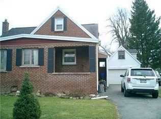 8 Anna Dr, Bowmansville, NY 14026