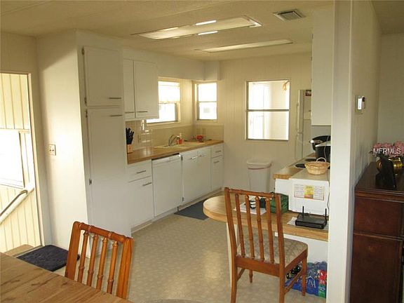 5th image of 84 Anne Bonny Cir