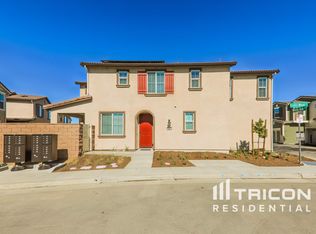 29461 White Ash Ct, Winchester, CA 92596