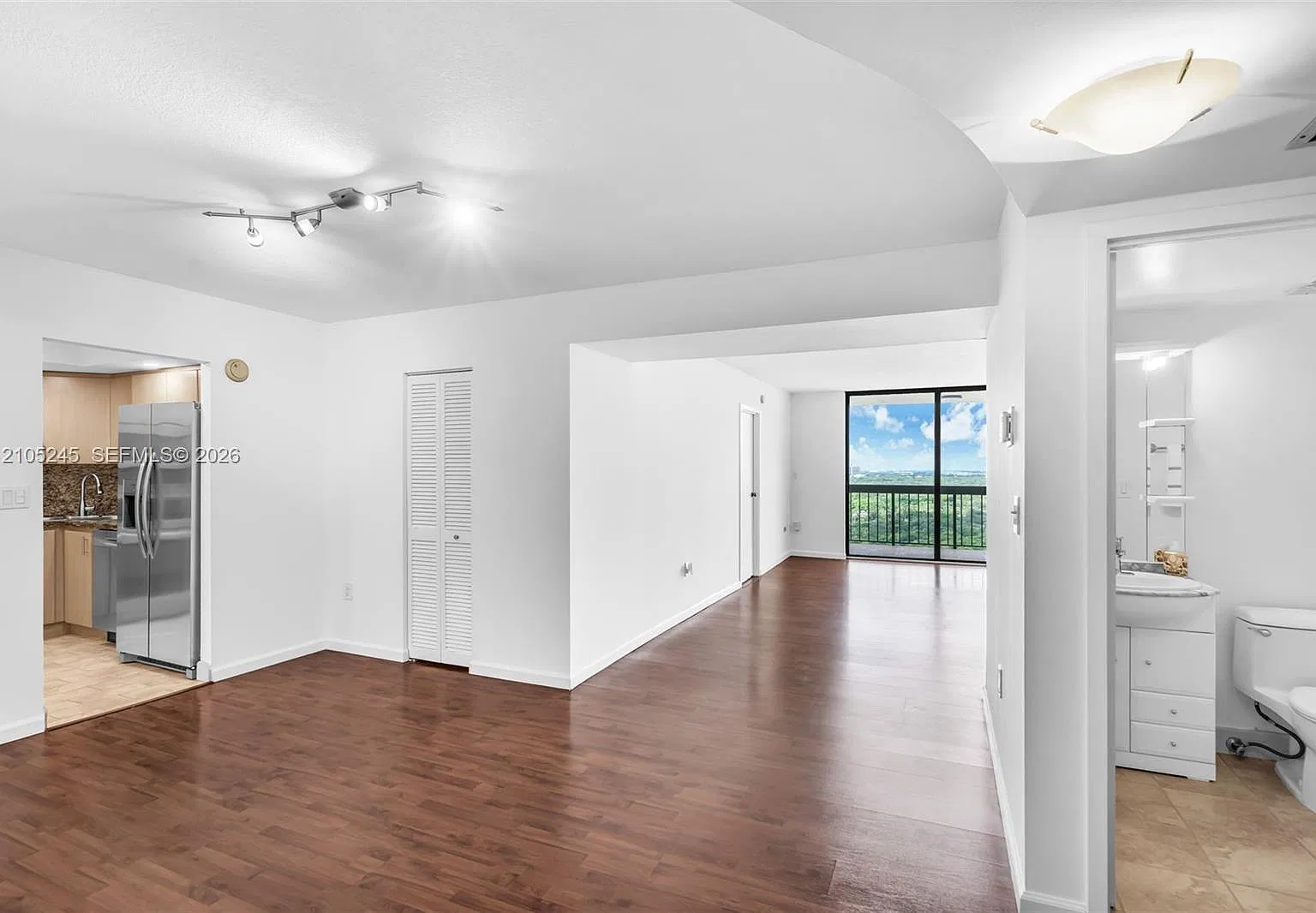 Brickell Bay Club Condo — Photo 1