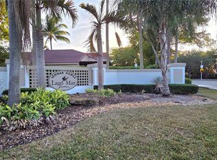 15717 SW 80th Ln, Miami, FL 33193