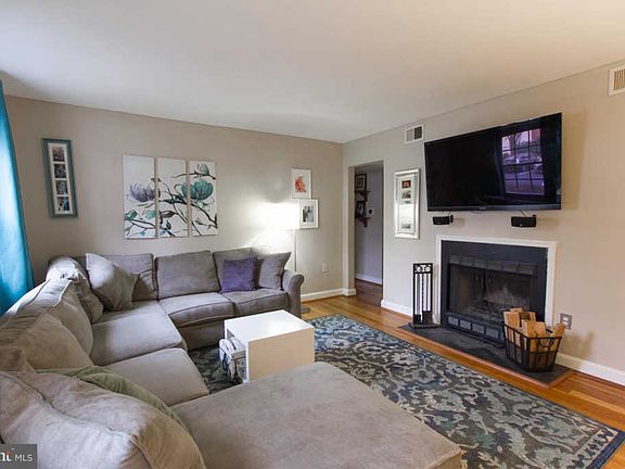 4th image of 2904 13th St S APT 101