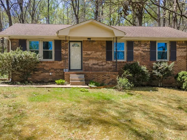 7704 Chester Rd, Fairview, TN 37062