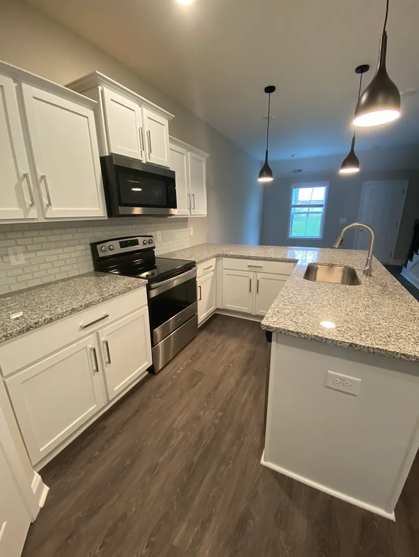 1024 Glenkirk Drive - C — Photo 4
