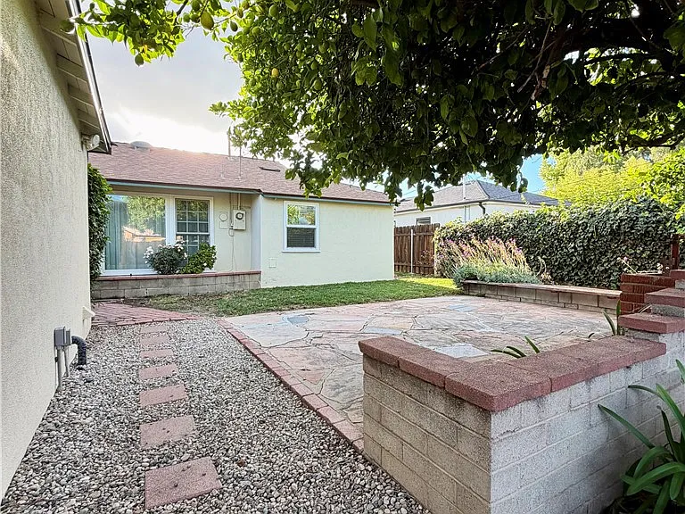 7002 Aura Ave — Photo 12